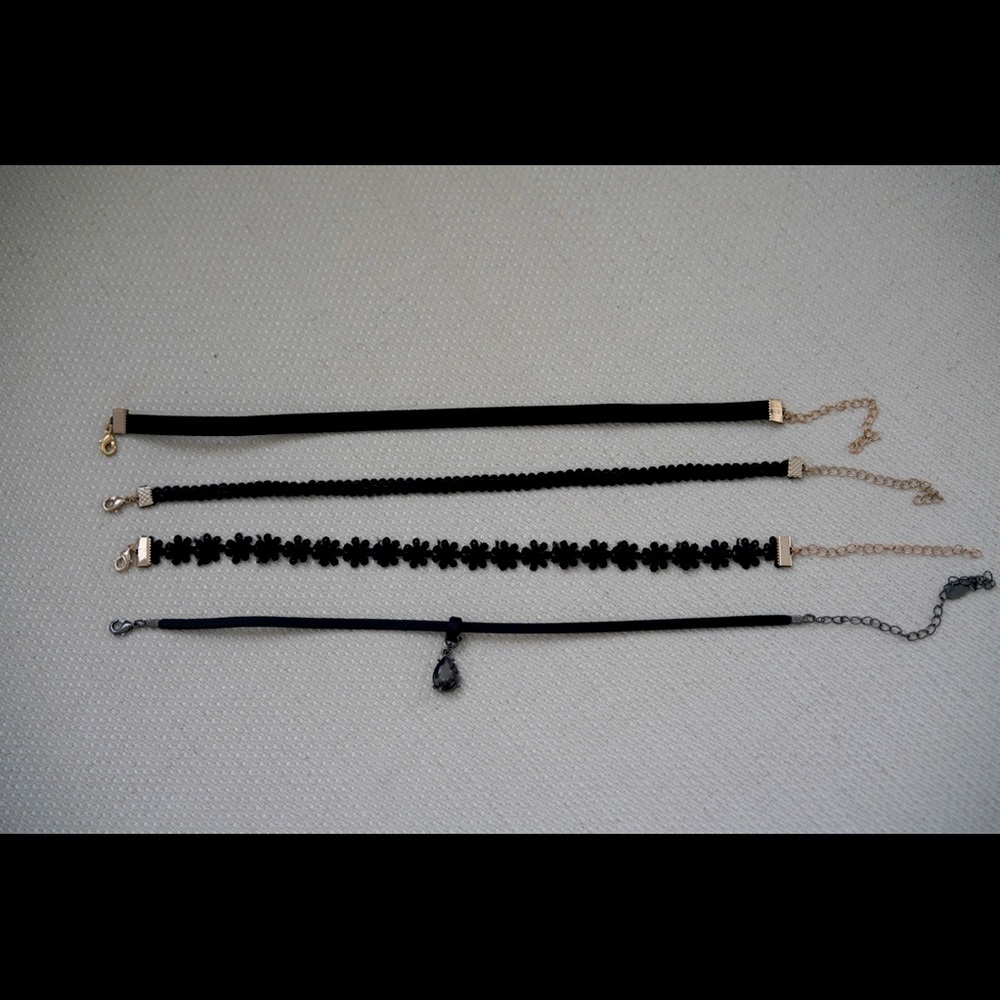 Set of chockers